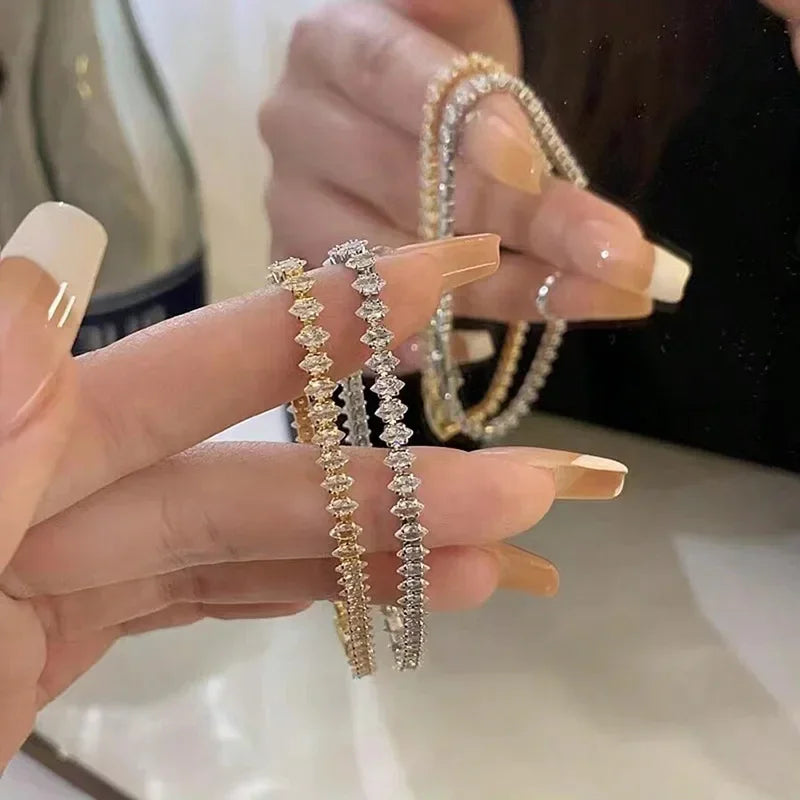 Bracelet Tennis Cristal Doré — Le bijou 5 étoiles qui transforme chaque look